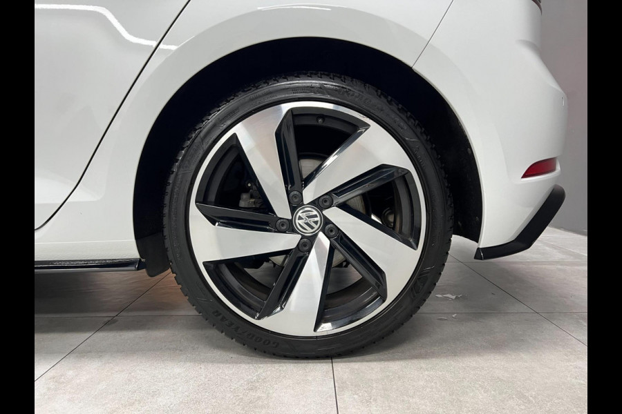 Volkswagen Golf 1.5 TSI R-Line |ACC | LANE | VIRTUAL | LED |