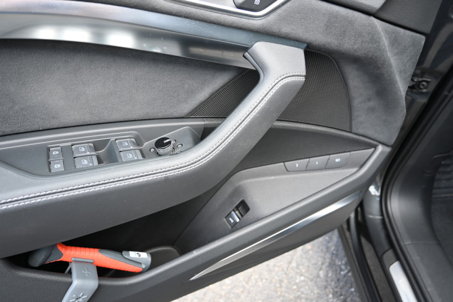 Audi Q8 Sportback e-tron 55 quattro S Edition 115 kWh Sportstoelen, B&O, Pano, Lichtpakket