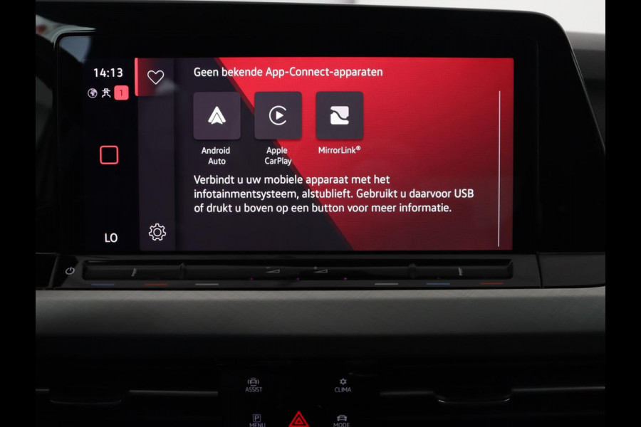 Volkswagen Golf 1.5 TSI Life | Camera | Carplay | Adaptive cruise | Sfeerverlichting | Navigatie | Full LED | Getint glas | Climate control