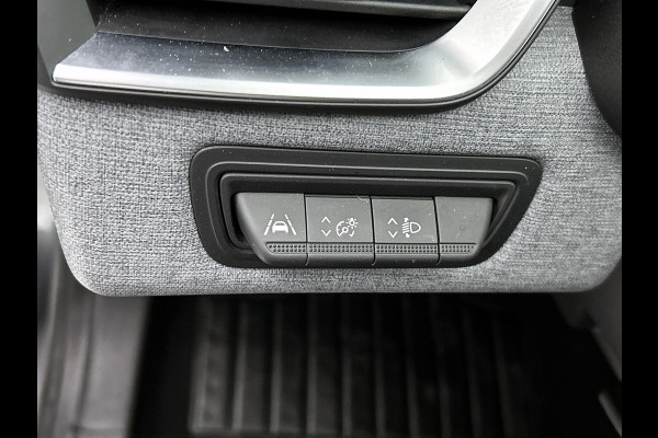 Renault Clio TCe 90 PK evolution / CAMERA/ NAVI / LM Velgen / Stoelverwarming / Park. sensoren A