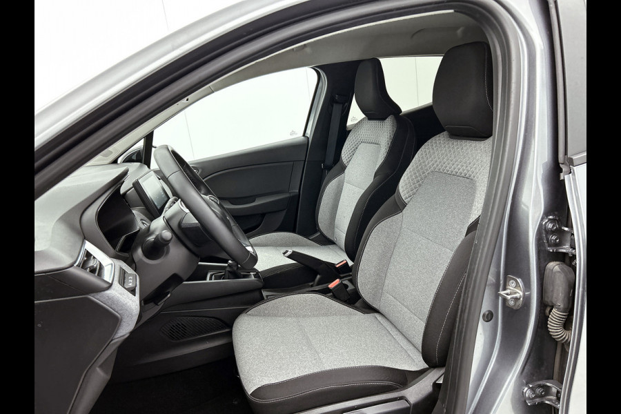Renault Clio TCe 90 PK evolution / CAMERA/ NAVI / LM Velgen / Stoelverwarming / Park. sensoren A