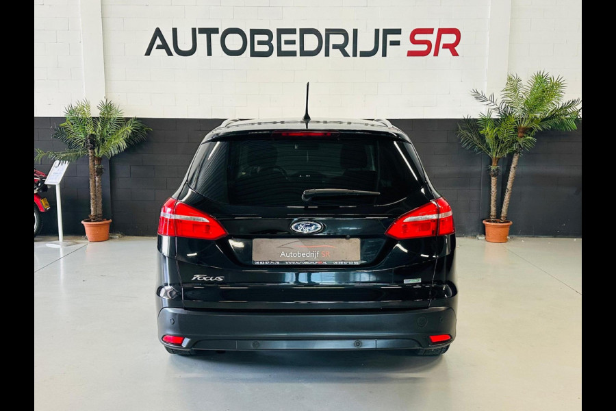 Ford FOCUS Wagon 1.0 Lease Edition Titanium Camera! Navigatie! Stoelverwarming!