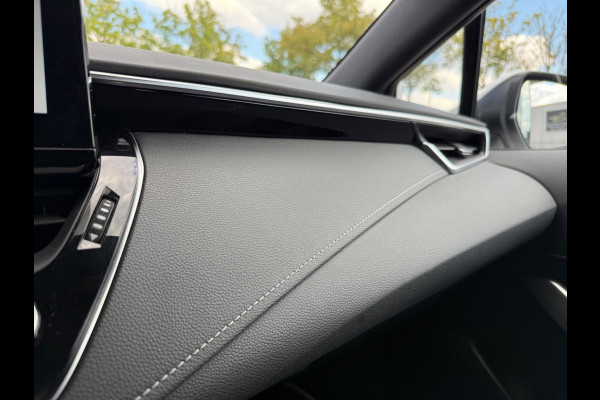 Toyota Corolla Touring Sports Hybrid 140 Business, CarPlay, Trekhaak, Stuur + stoelverw