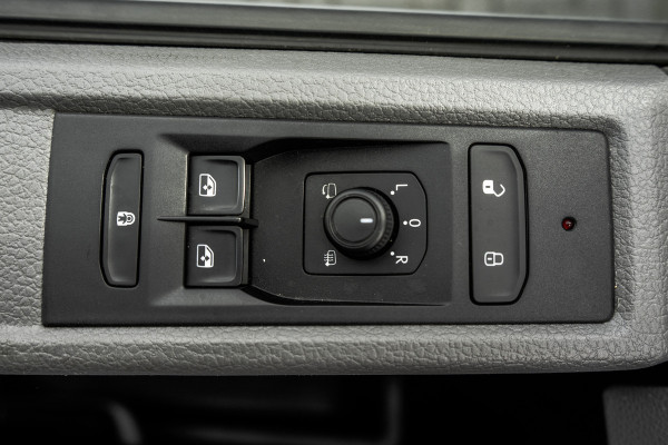 Volkswagen Transporter TDI L2H1 | Automaat | 199PK | CarPlay | Navi | LED | Cruise | Airco | PDC | Euro 6