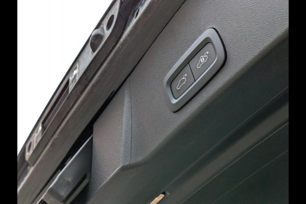 Volvo XC40 2.0 B3 Ultimate Bright|Panodak|Sportstoelen|Leder|Memory|Adaptive-Cruise|Stoel/Stuurverwarming|Harman/Kardon