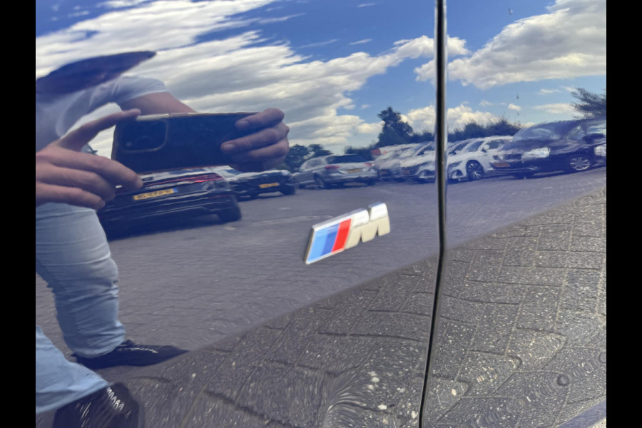 BMW 4 Serie Coupé 430i High Executive M-Sport | Panoramadak | Carbon | Head-Up Display | Camera | Harmon Kardon |