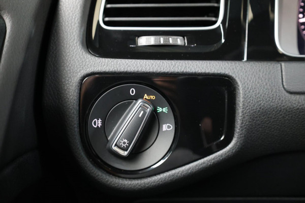 Volkswagen Golf 2.0 TSI 4Motion R 310+PK LED/VIRTUAL/PANO/ALCANTARA+S.VERWARMING/DYNAUDIO/19" LMV/ACC/ECC/12 MDN GARANTIE!