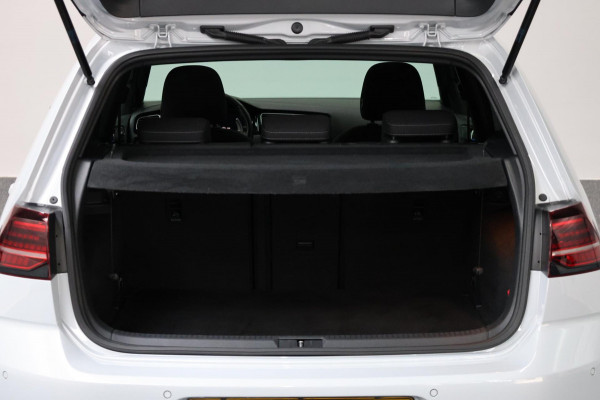 Volkswagen Golf 2.0 TSI 4Motion R 310+PK LED/VIRTUAL/PANO/ALCANTARA+S.VERWARMING/DYNAUDIO/19" LMV/ACC/ECC/12 MDN GARANTIE!