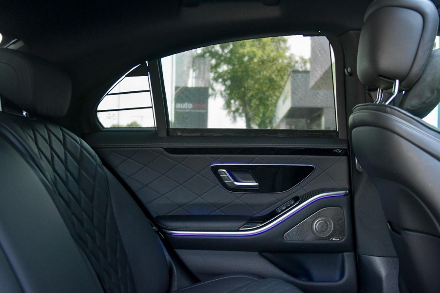 Mercedes-Benz S-Klasse 450 e AMG Line. Nappaleder, 4W sturing, Massage, Koeling, Pano, Softclose, HUD, 360, Burm, Distro+