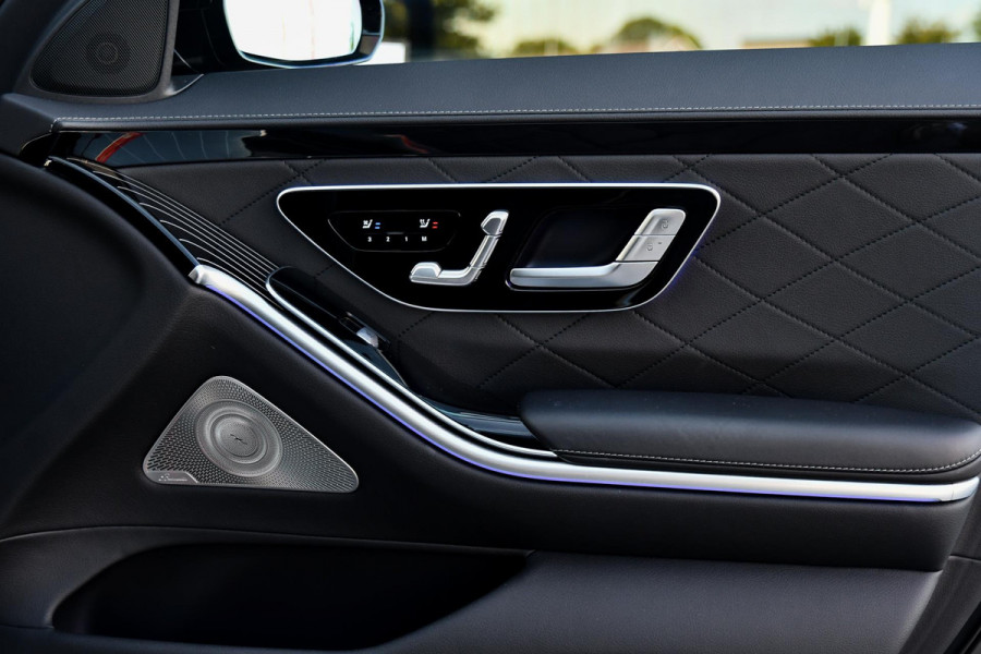 Mercedes-Benz S-Klasse 450 e AMG Line. Nappaleder, 4W sturing, Massage, Koeling, Pano, Softclose, HUD, 360, Burm, Distro+