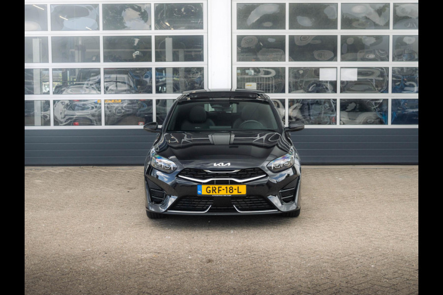 Kia ProCeed 1.5 T-GDi GT-PlusLine | Automaat | Pano dak | 18" velgen | Clima | Cruise | GT interieur