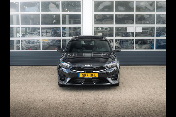 Kia ProCeed 1.5 T-GDi GT-PlusLine | Automaat | Pano dak | 18" velgen | Clima | Cruise | GT interieur