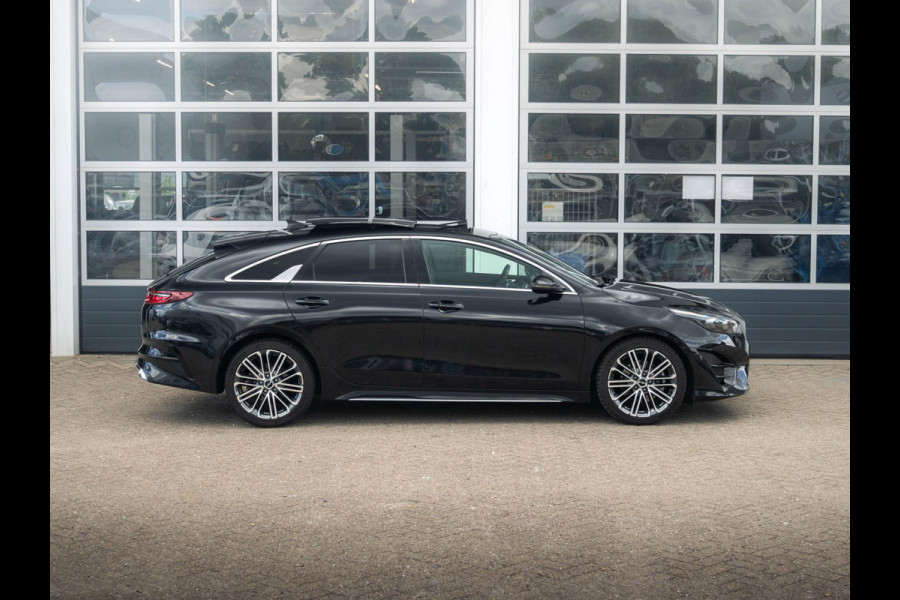 Kia ProCeed 1.5 T-GDi GT-PlusLine | Automaat | Pano dak | 18" velgen | Clima | Cruise | GT interieur