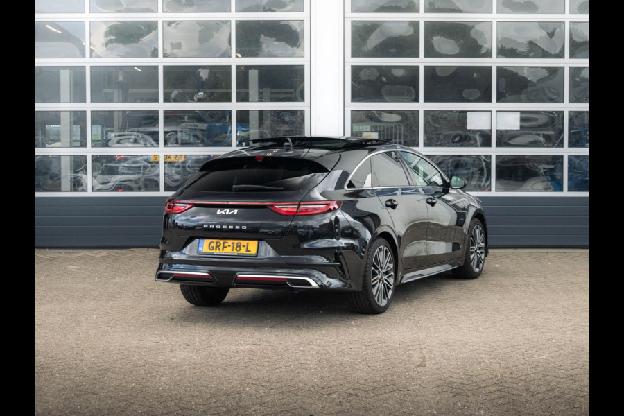 Kia ProCeed 1.5 T-GDi GT-PlusLine | Automaat | Pano dak | 18" velgen | Clima | Cruise | GT interieur