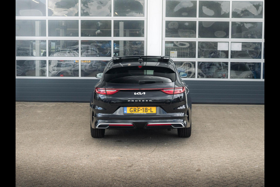 Kia ProCeed 1.5 T-GDi GT-PlusLine | Automaat | Pano dak | 18" velgen | Clima | Cruise | GT interieur