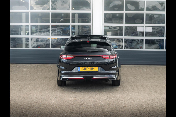 Kia ProCeed 1.5 T-GDi GT-PlusLine | Automaat | Pano dak | 18" velgen | Clima | Cruise | GT interieur