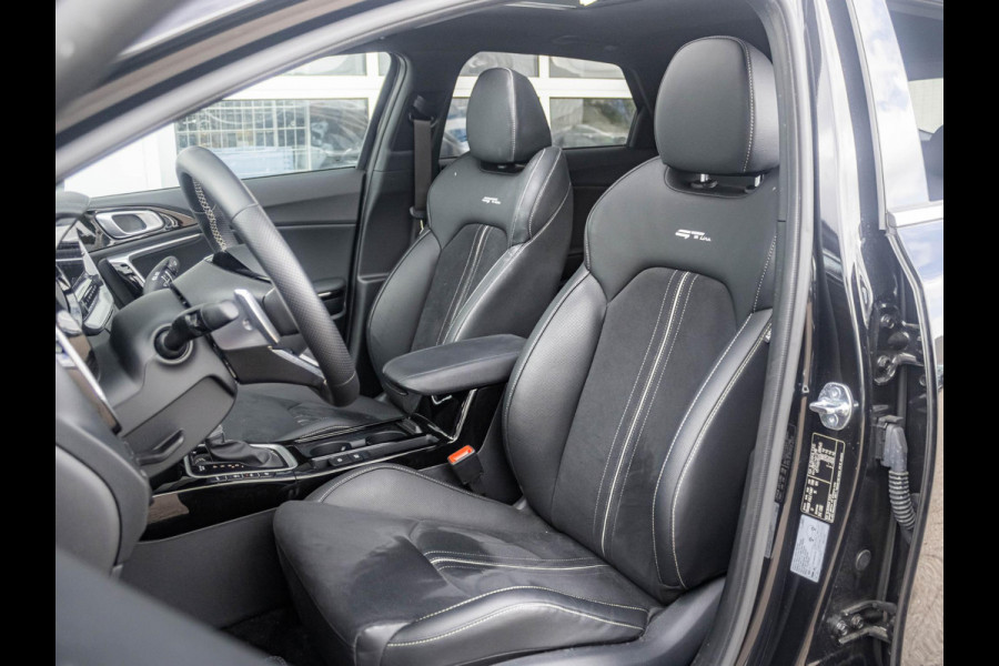 Kia ProCeed 1.5 T-GDi GT-PlusLine | Automaat | Pano dak | 18" velgen | Clima | Cruise | GT interieur