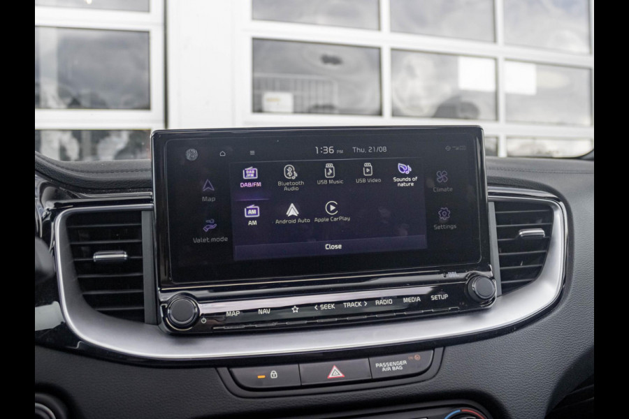 Kia ProCeed 1.5 T-GDi GT-PlusLine | Automaat | Pano dak | 18" velgen | Clima | Cruise | GT interieur