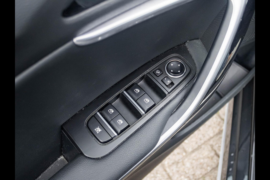 Kia ProCeed 1.5 T-GDi GT-PlusLine | Automaat | Pano dak | 18" velgen | Clima | Cruise | GT interieur