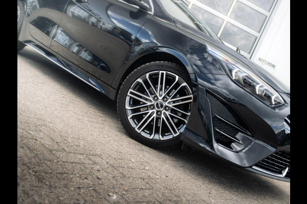 Kia ProCeed 1.5 T-GDi GT-PlusLine | Automaat | Pano dak | 18" velgen | Clima | Cruise | GT interieur