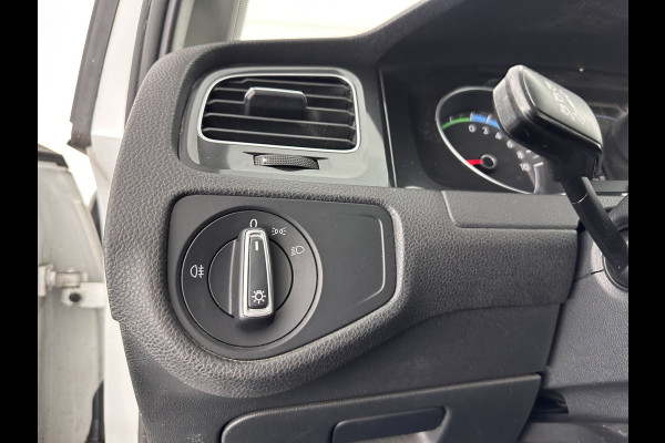 Volkswagen e-Golf (SOH-86%) Aut. *HEAT-PUMP | LUXURY-LEATHER | FULL-LED | NAVI-FULLMAP | CAMERA | HEATED-SPORTSEATS | ECC | CCS-FASTLOADER | PDC | CARPLAY | CRUISE | 16''ALU*