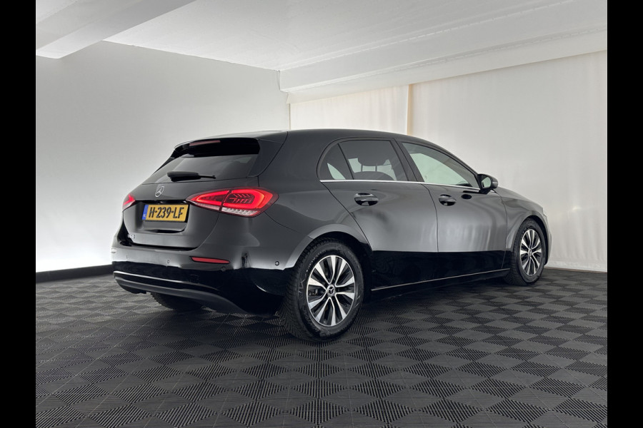 Mercedes-Benz A-Klasse 160 Business Solution (INCL-BTW) *LEATHER- FABRIC | FULL-LED | WIDE-SCREEN-COCKPIT | CAMERA | NAVI-FULLMAP | HEATED-COMFORTSEATS | ECC | PRIVACY-GLASS | PDC | KEYLESS | CRUISE | CARBON-INLAY | 16''ALU*