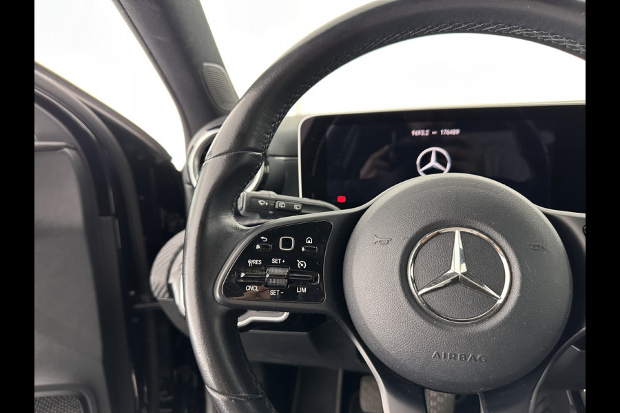Mercedes-Benz A-Klasse 160 Business Solution (INCL-BTW) *LEATHER- FABRIC | FULL-LED | WIDE-SCREEN-COCKPIT | CAMERA | NAVI-FULLMAP | HEATED-COMFORTSEATS | ECC | PRIVACY-GLASS | PDC | KEYLESS | CRUISE | CARBON-INLAY | 16''ALU*