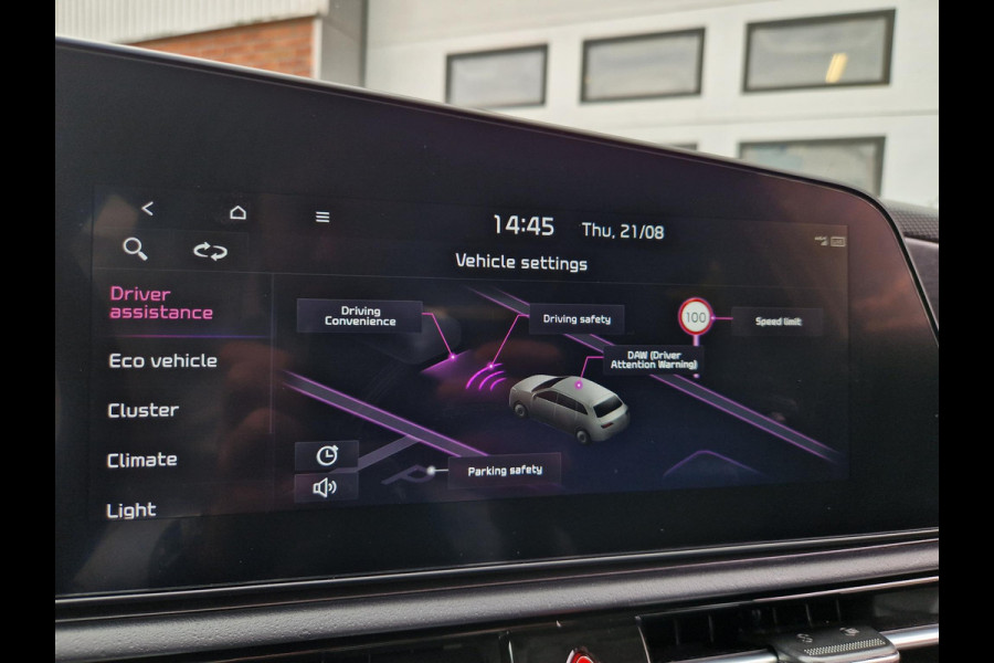 Kia Niro 1.6 GDi Hybrid DynamicLine | Navi | Climate | Cruise | PDC | Licht- en Regensensor |