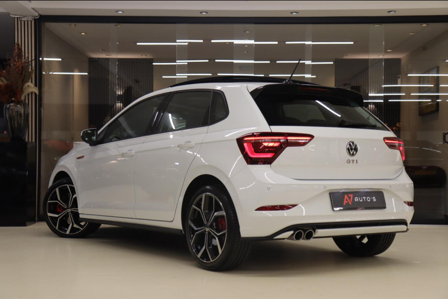 Volkswagen Polo 2.0 TSI GTI PANO/IQ/KEYLESS/BEATS/CAM/CARPLAY/BOMVOL