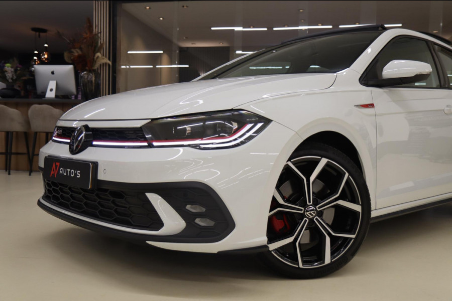 Volkswagen Polo 2.0 TSI GTI PANO/IQ/KEYLESS/BEATS/CAM/CARPLAY/BOMVOL