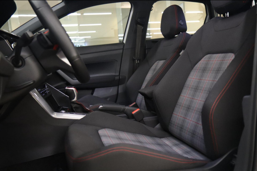 Volkswagen Polo 2.0 TSI GTI PANO/IQ/KEYLESS/BEATS/CAM/CARPLAY/BOMVOL