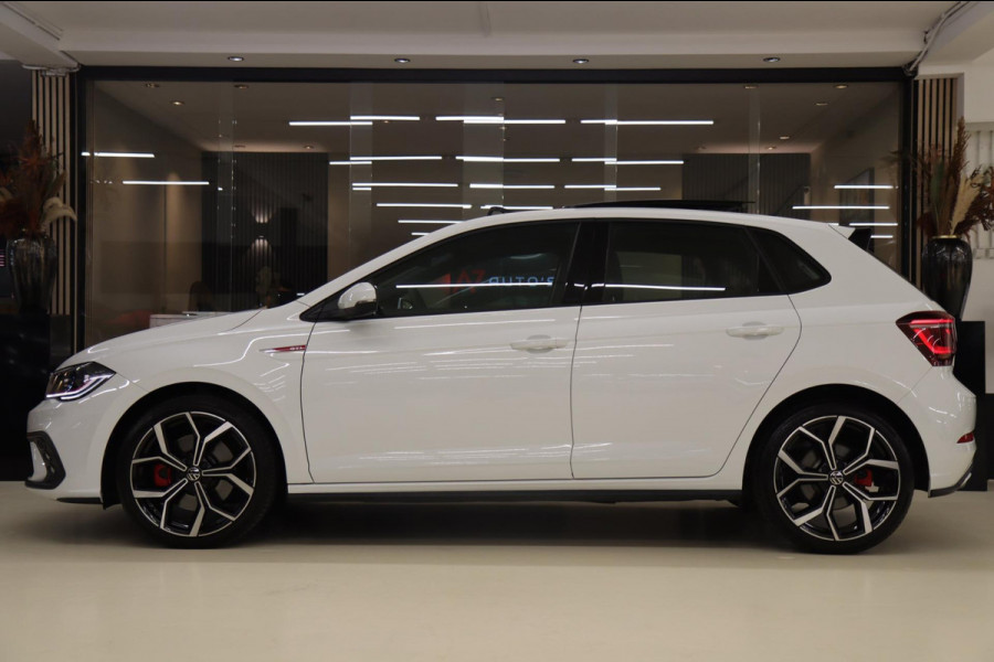 Volkswagen Polo 2.0 TSI GTI PANO/IQ/KEYLESS/BEATS/CAM/CARPLAY/BOMVOL