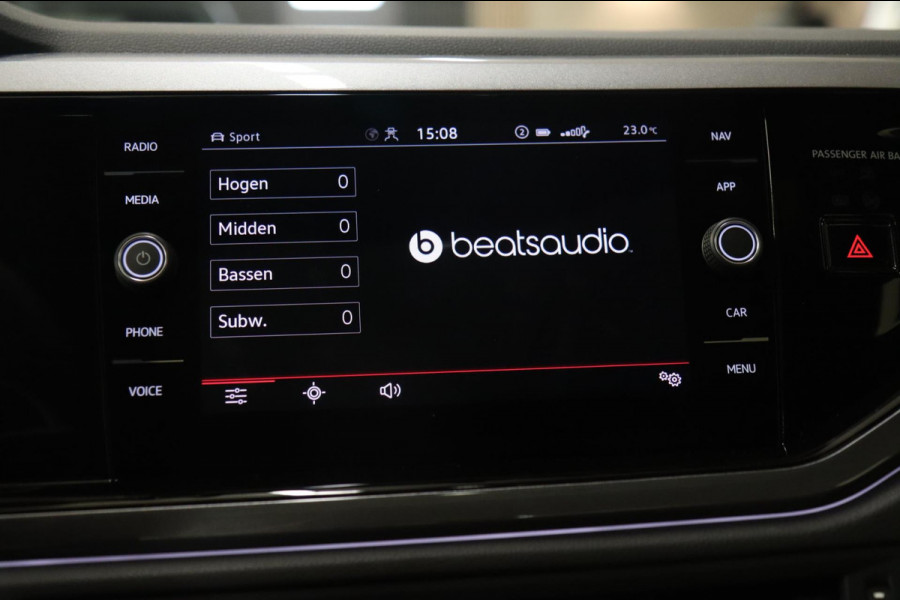 Volkswagen Polo 2.0 TSI GTI PANO/IQ/KEYLESS/BEATS/CAM/CARPLAY/BOMVOL