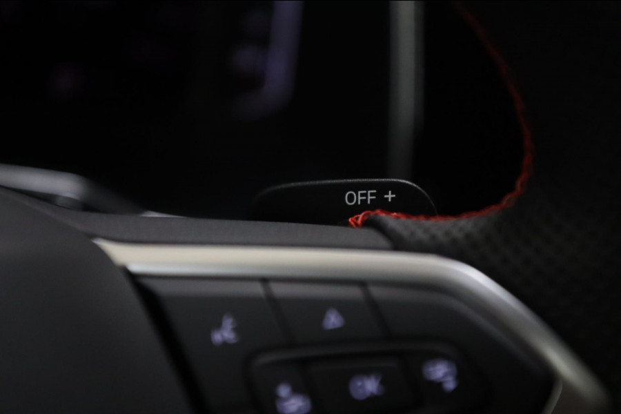 Volkswagen Polo 2.0 TSI GTI PANO/IQ/KEYLESS/BEATS/CAM/CARPLAY/BOMVOL