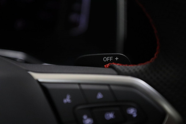 Volkswagen Polo 2.0 TSI GTI PANO/IQ/KEYLESS/BEATS/CAM/CARPLAY/BOMVOL
