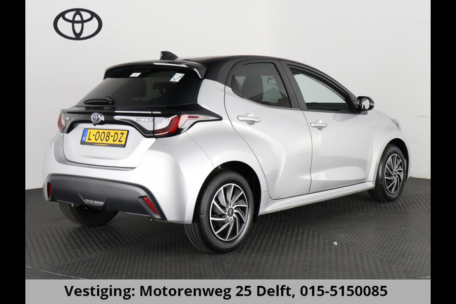 Toyota Yaris 1.5 HYBRID BI-TONE SILVERLINE AUTOMAAT CLOUD NAVI APPLE & ANDROID.CAMERA.TOYOTA GARANTIE TOT 2031 !!