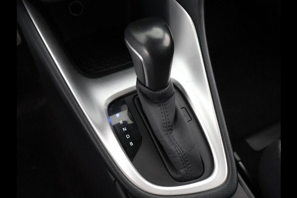 Toyota Yaris 1.5 HYBRID BI-TONE SILVERLINE AUTOMAAT CLOUD NAVI APPLE & ANDROID.CAMERA.TOYOTA GARANTIE TOT 2031 !!