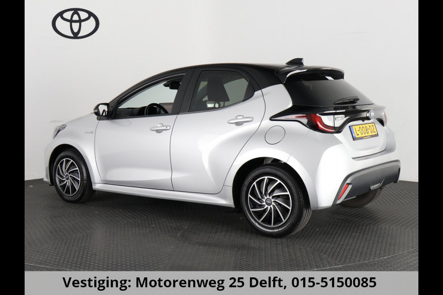 Toyota Yaris 1.5 HYBRID BI-TONE SILVERLINE AUTOMAAT CLOUD NAVI APPLE & ANDROID.CAMERA.TOYOTA GARANTIE TOT 2031 !!