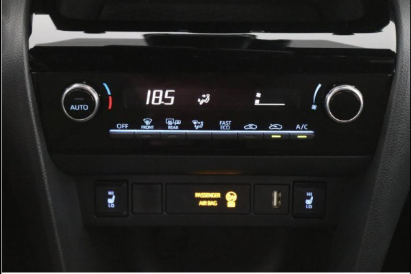 Toyota Yaris Cross Hybrid 130 Dynamic Luxury 2025 . DIRECT LEVERBAAR MET 10 JAAR GARANTIE  Stuur- & Stoelverwarming . Apple Carplay & AndroidAUTO |