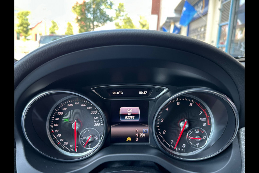 Mercedes-Benz CLA-Klasse Shooting Brake 180 Automaat Panoromadak