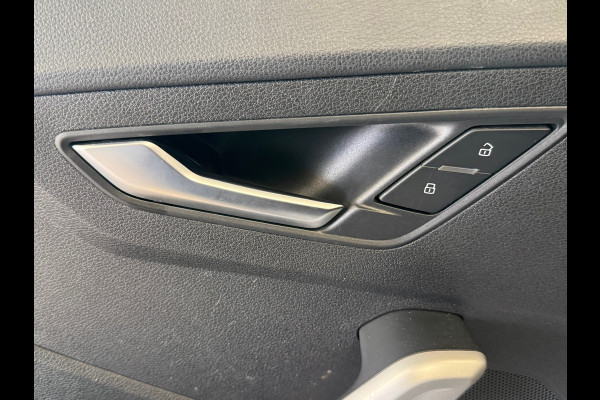 Audi Q2 35 TFSI S Edition AIRCO NAVIGATIE PDC STOELVERWARMING START/STOP BLUETOOTH