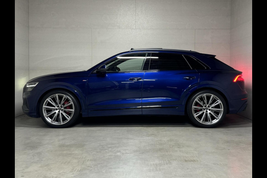 Audi Q8 55 TFSI Quattro S-Line Black Edition Pano B&O 360° Sfeer Luchtv. Trekh.