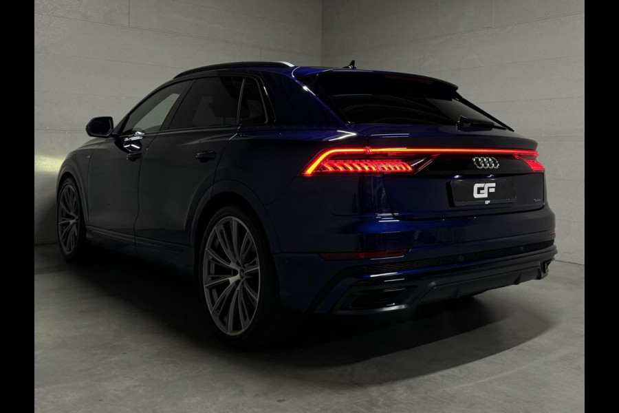 Audi Q8 55 TFSI Quattro S-Line Black Edition Pano B&O 360° Sfeer Luchtv. Trekh.