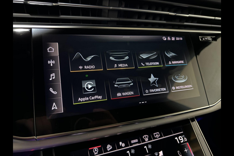 Audi Q8 55 TFSI Quattro S-Line Black Edition Pano B&O 360° Sfeer Luchtv. Trekh.