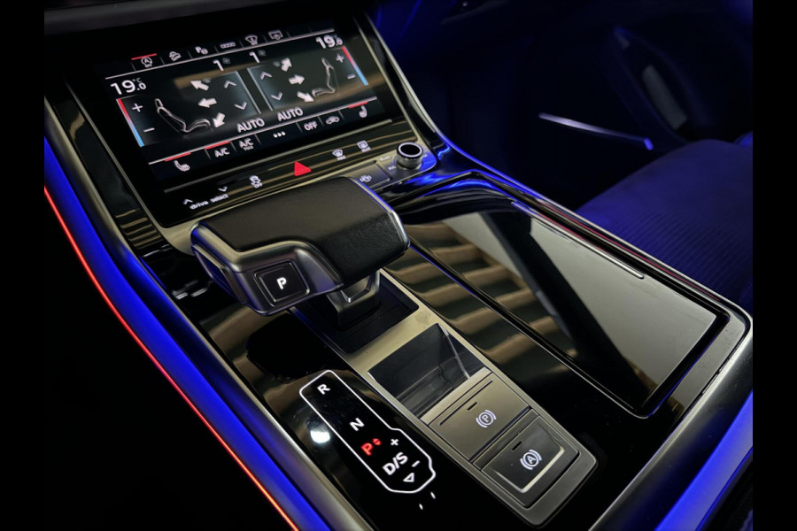 Audi Q8 55 TFSI Quattro S-Line Black Edition Pano B&O 360° Sfeer Luchtv. Trekh.