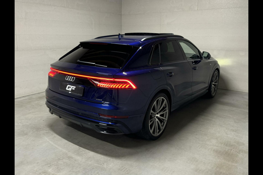 Audi Q8 55 TFSI Quattro S-Line Black Edition Pano B&O 360° Sfeer Luchtv. Trekh.