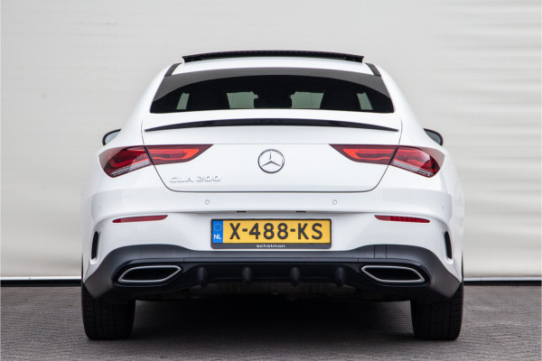 Mercedes-Benz CLA-Klasse 200 AMG Nightpakket, Pano, Widescreen, Sfeerverlichting, Camera, 2019 BTW