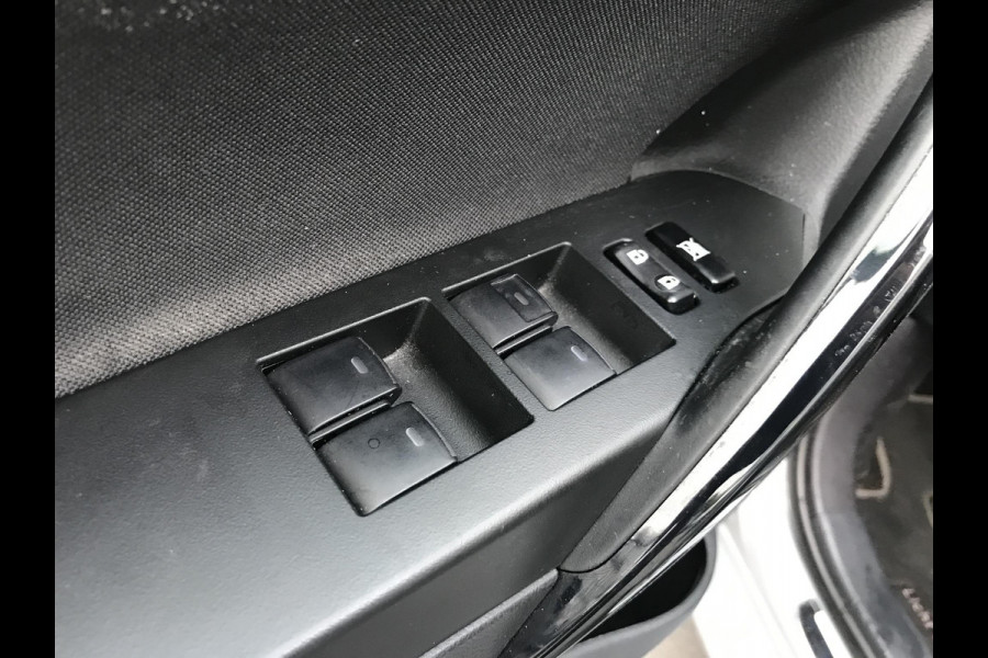 Toyota Auris 1.8 Hybrid Dynamic Go