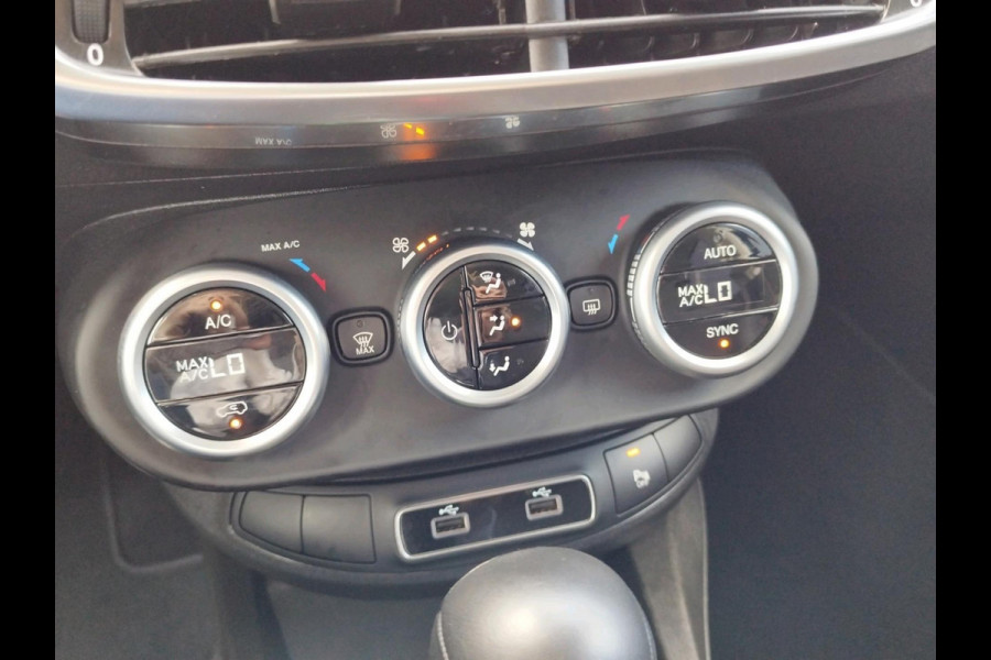Fiat 500X 1.3 GSE Lounge | automaat | 150PK | 4 nieuwe banden navigatie | LED | Apple Carplay//Android Auto