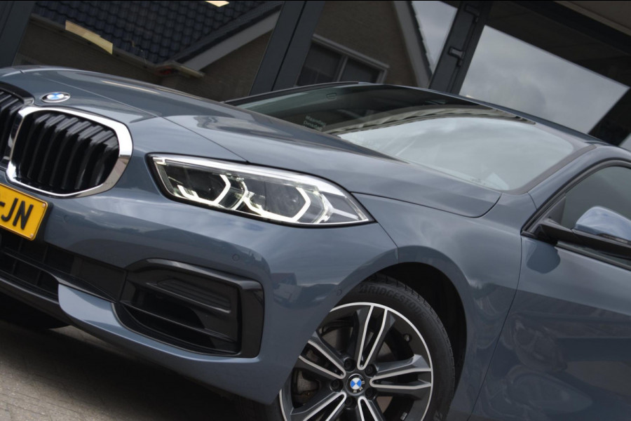 BMW 1-serie 116i Sport line | CAMERA | APPLE CARPLAY | ANDROID AUTO | NAP | DEALER ONDERHOUDEN